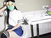 师范大学准新生馨馨 直播时被男友闯入狂插嫩逼