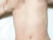 自拍各种姿势怒操大奶萌妹子 露脸