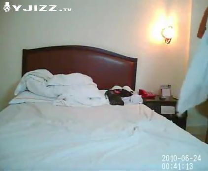 年轻小伙宾馆嫖娼记