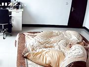 摄像头偷拍小伙大白天的和美少妇打炮