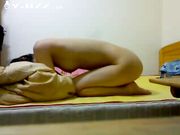 出租屋草超漂亮的小女友 居然答应露脸