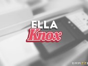 老板在办公室里享受女员工的全裸按摩