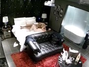 豪华套房偷拍大学生带女同学开房对白清晰