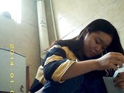 国内高校偷拍系列学生妹子果然青春靓丽