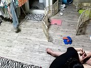 年轻小媳妇大姨妈期间不能啪啪只好抹油卖力给老公撸J8