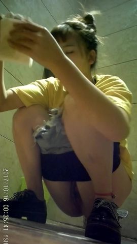 云上会所ktv厕拍系列3各色长腿大胸美女，不是一般的骚气