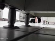 高校女卫系列多视角偷拍年轻漂亮美眉阴毛浓密