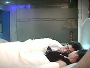 帅哥用手把美女搞到欲仙欲死主动坐上来求草