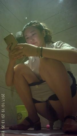 云上会所厕拍系列4各色长腿大胸美女不是一般的骚气