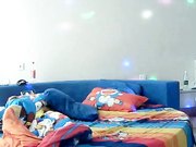 眼镜小胖哥和身材不错的大奶小女友