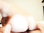 口交舔硬JJ上位骑乘自己套弄大白屁股很是诱惑