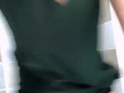 学表演系的小骚逼真会玩浴室激情舔鸡巴让骚男舔逼.