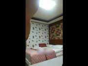 性福小胖与淫蕩大奶女友打炮誘人淫叫很动听