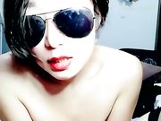 骚气巨乳熟女性感黑色内衣丁字裤慢慢玩跳弹道具自慰秀