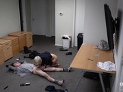 用少年的大鸡巴取乐的女警.