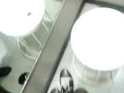 一对小情侣商场试衣间里撸鸡巴口交打炮自拍