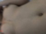 美女妹子自拍惨遭男友剃毛白嫩小穴操的淫叫