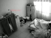 黑客破解家庭网络摄像头胖哥中午也要和苗条漂亮媳妇来一炮