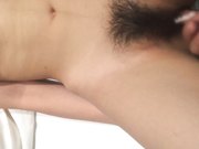 凡哥和95年师范美眉酒店开房自拍妹子对着镜头有点害羞这鸡巴真是粗又大