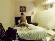 饥渴学院没男友不在学校找来炮友给力草