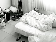 家庭网络摄像头胖哥中午也要和苗条漂亮媳妇来一炮