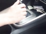 天太冷网约叫车勾引挑逗司机玩车震皮肤白嫩一对车大灯很赞