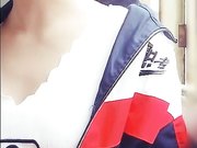 职业大专学妹教室玩直播狼友刷个飞机马上到厕所给大家看硬货