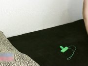 三线女模特跟摄影师拍摄性感写真搞到了床上