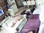 监控偷拍白领夫妻 老公吃老婆的小葡萄