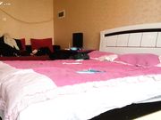 离异富姐穿白丝勾引我们兄弟俩