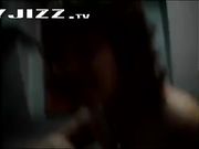 和女友旅行途中酒店里突发奇想打炮自拍视频