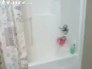 出差旅途寂寞难耐 和女友视频时她居然在洗澡