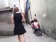 快餐达人大白天路边店泄火一位黑色连衣裙高跟鞋气质少妇
