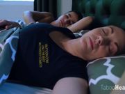 勾引熟睡女友用力操