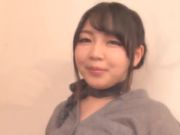 オーバーの爆乳エステ嬢