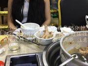 约炮艺校在读极品女神妹纸开房啪啪啪呻吟声特别大像杀猪一样