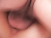 用蛋蛋把她搞爽后 让她穿上和服 各种姿势暴力操她