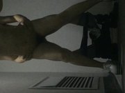 色胆包天四眼仔大白天楼道里与女友啪啪玩的花样还不少