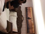 司机小王趁老板开会的和他姘头在会所房间偷情骚货上位扭屁股