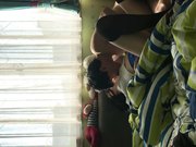 女神级短发美女背着闺蜜出租屋穿着性感情趣服勾引他男友