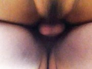 炮友玩着手机撅着屁股让我怼了一炮