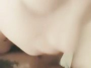 纹身男友用大屌填补寂寞骚逼浴室就给操了 无套抽插操的真带劲