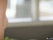 美女奶子形状完美逼逼嫩嫩搞穴尤物赞的不行啊