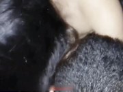 人妻家中和绿帽老公带来的好友一起啪啪,老公拍摄