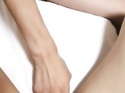 骚逼出水后主动求草，各种姿势都很配合，叫声好骚