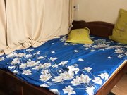 巴铁留学生小伙和宿管阿姨坐在床边上唠嗑情到浓时就脱光了上床啪啪