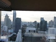 模特美女被土豪带入高档酒店高楼窗前狂草 白天操到晚上 最后还肛交