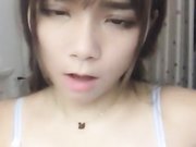 马尾小嫩妹大秀