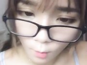 马尾小嫩妹大秀