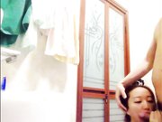 卫生间跪舔后入啪啪